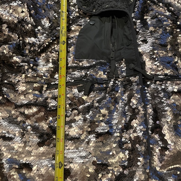 Free People Hit The Slopes Silver Sequin Jacket Fleece Lining Zip Pockets Xl - Picture 5 of 9